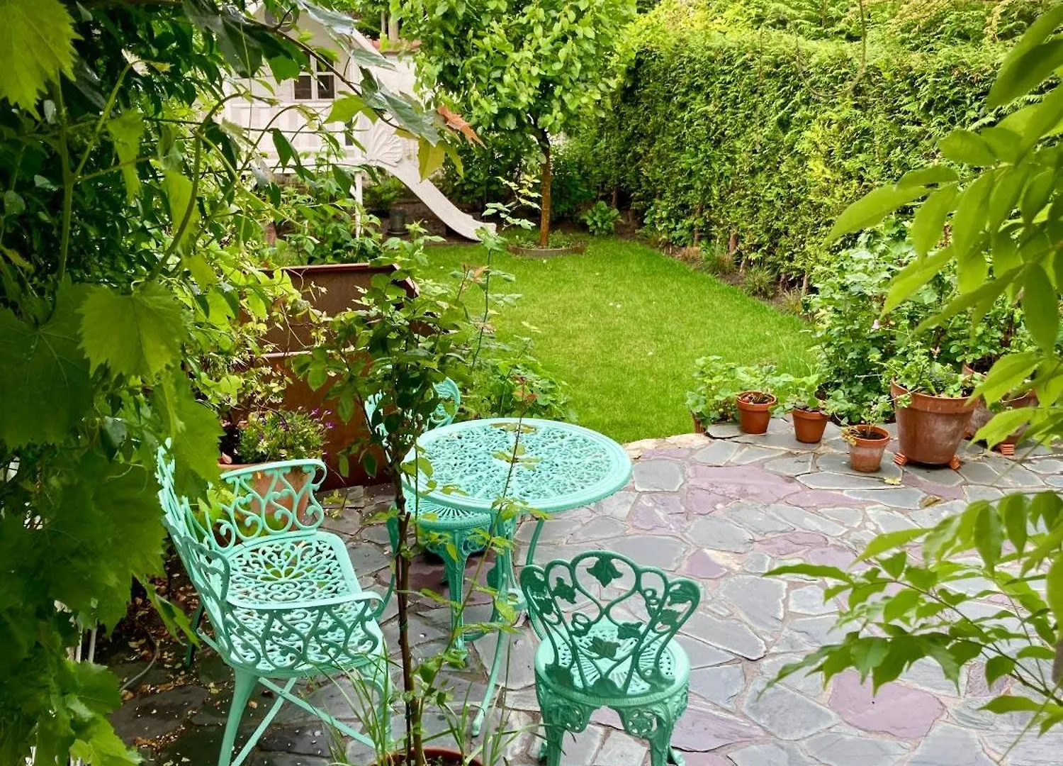 בריסל Calm, Green & Birdsong Near The City Center בית אירוח